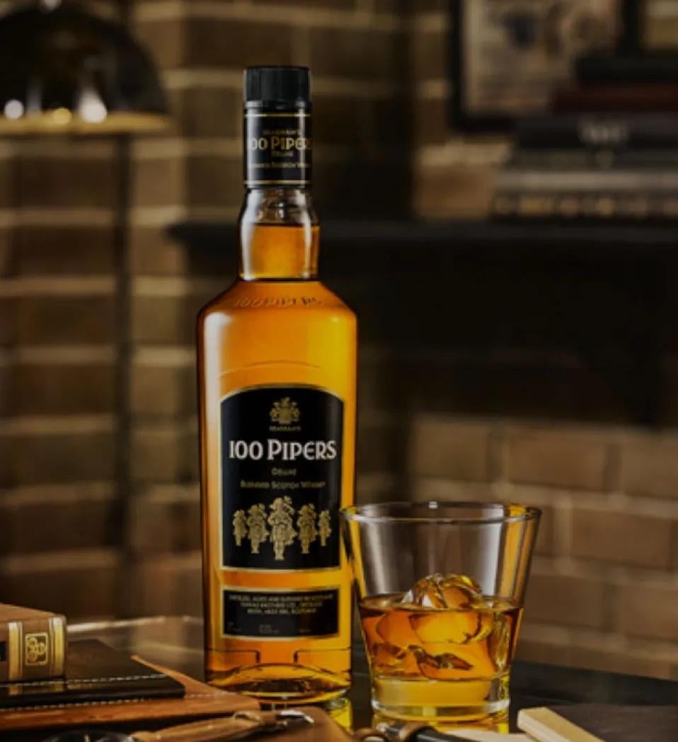 Whisky Review #31] 100 Pipers : r/Scotch
